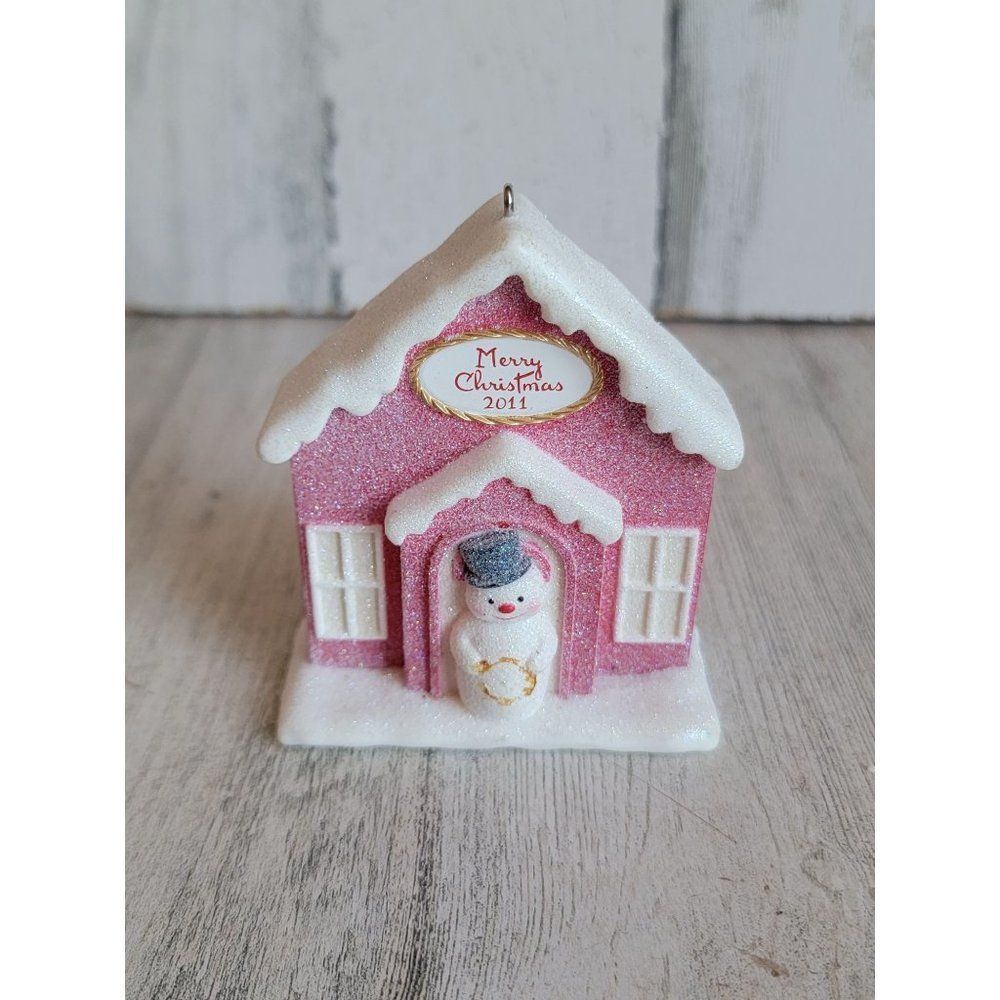 Hallmark 2011 welcome Christmas ornament Xmas glitter